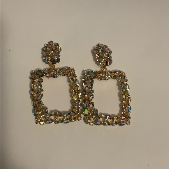 Beautiful Crystal Drop Earrings - Picture 2 of 2
